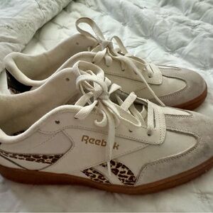 Reebok White and Tan Sneakers with Leopard Print Size 8